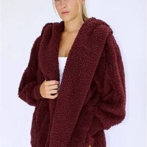 Nordic Beach Original Body Wrap Cozy Hooded Sherpa Jacket - Chocolate Cherry